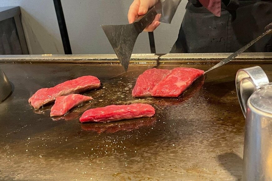 約1000円で食べられるステーキセット