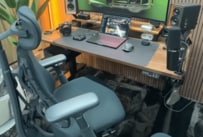 【デスクツアー】「センス良すぎ！」30代パパの理想の部屋作り→快適性を極めたワークチェアとデスクに反響「どこで買えますか？」