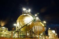 大手化学会社：相次ぐ業績上方修正で株価はどうなる？