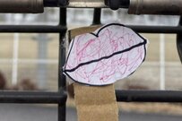 娘から「謎の遊び」に誘われた母親　実際にやってみるとその楽しさに大興奮