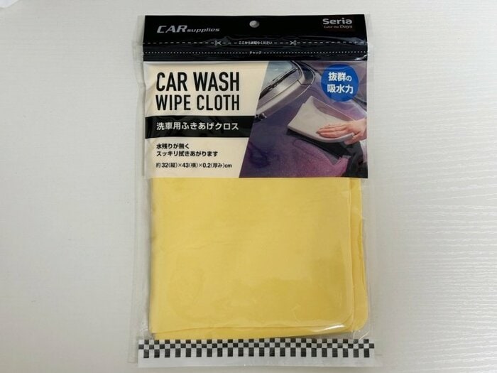 セリアのクロスは濡れた面を拭くとどんどん水分を吸収する優れもの