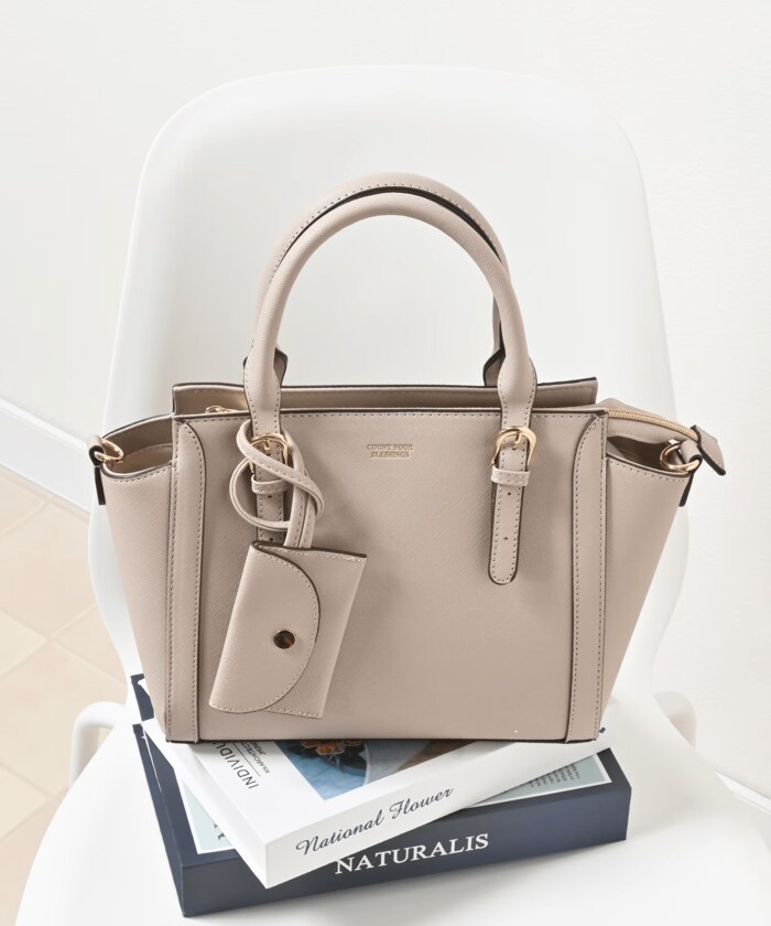 キレイめコーデにも合わせやすい！