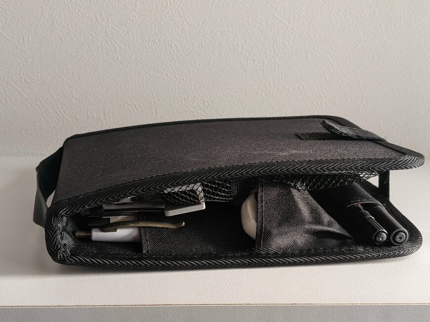 筆者撮影（Standard Products、持ち運べる文具収納ケース）