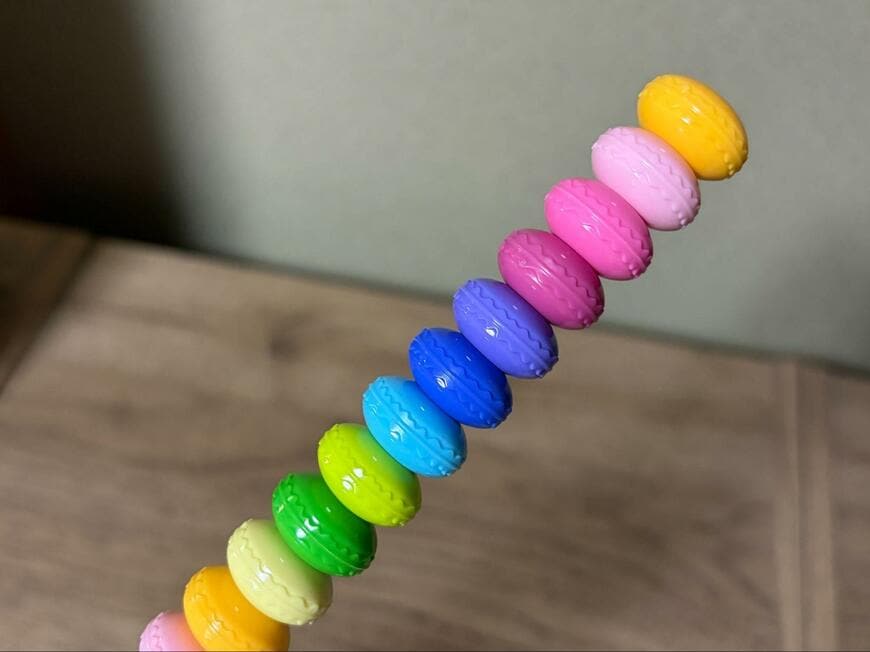 筆者撮影（ダイソー、ボールペン（マカロン型）1.0mm）
