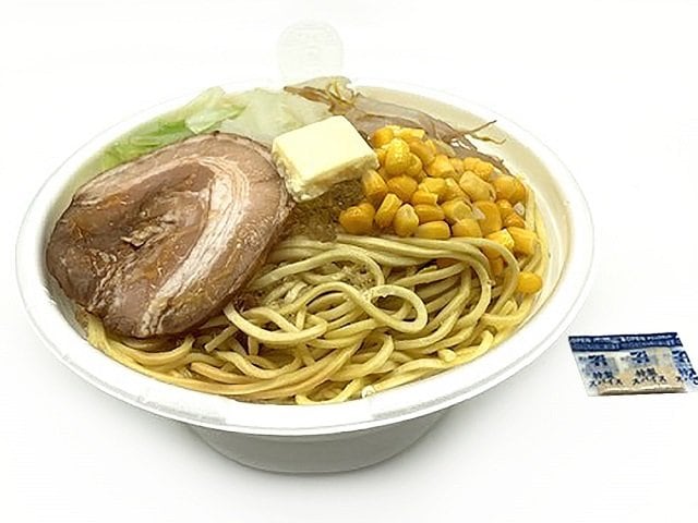 セブン-イレブンの新商品:塩バターコーンラーメン