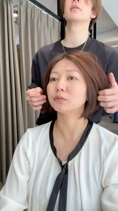 【素敵に変身】ワンレンボブの女性がプロのカットでイメチェン！　前髪ありの魅力的なショートヘアに「素敵」の声