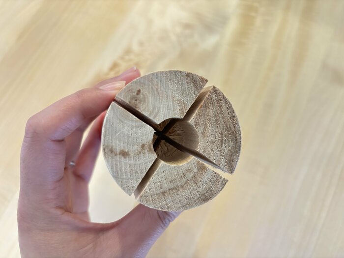 コンパクトな手のひらサイズ