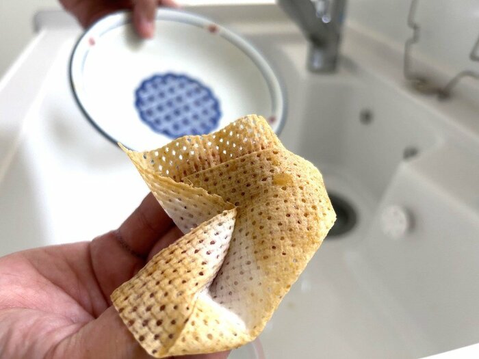 真っ白いシートなので落とした汚れが目立ちます