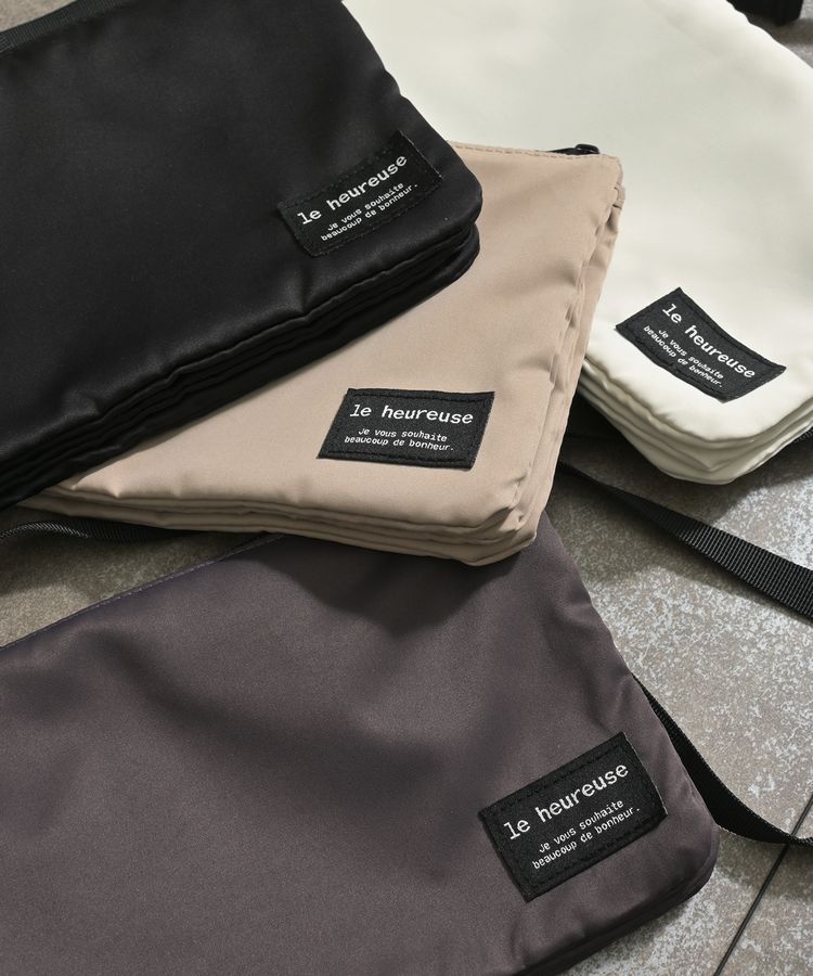 出所：ハニーズ公式通販 ミニショルダーバッグ