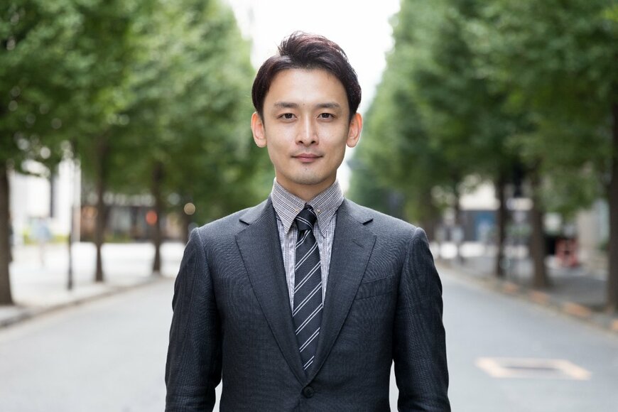 「年収700万円」を超える人は結構たくさんいる？男女別の到達率と狙える業種はどれかを見ていく