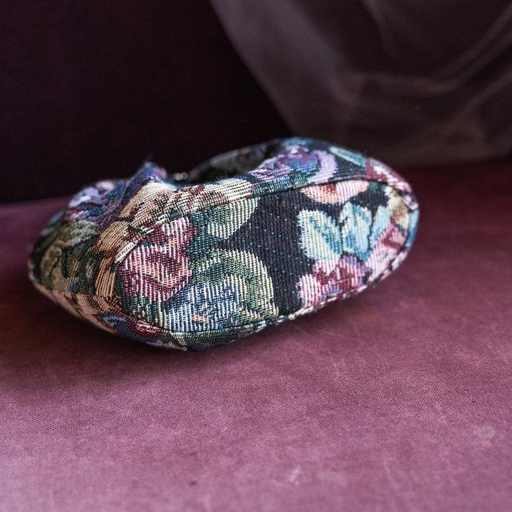 出所：しまむら公式　がま口ゴブランポシェット （クラロリくる実）