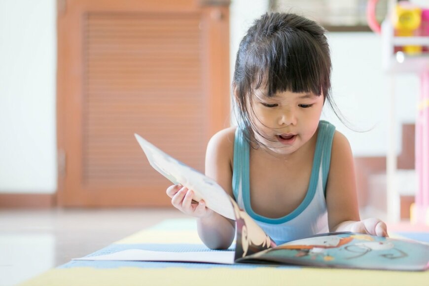 読書する子ども