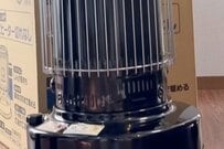 【灯油ストーブ台座DIY】給油が面倒な「灯油ストーブ」→便利な可動式に大変身「まるでスーツケースのよう」