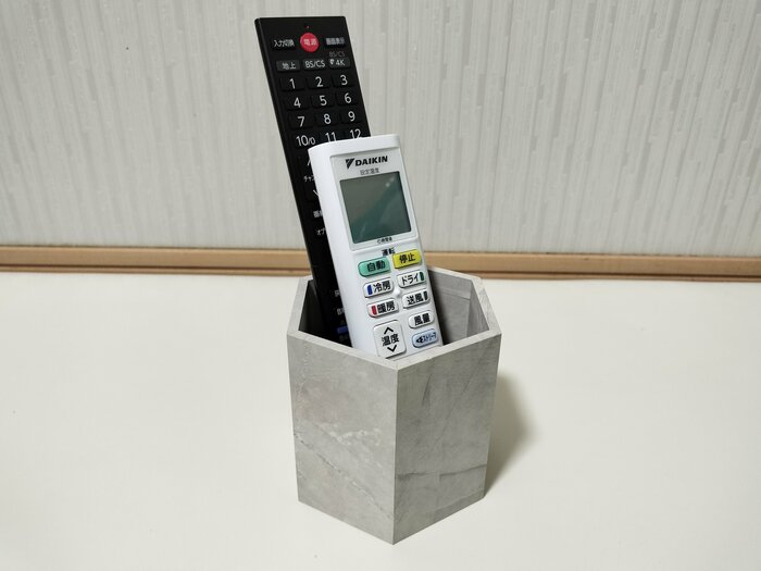 散らかりがちなデスク周りをおしゃれに整理