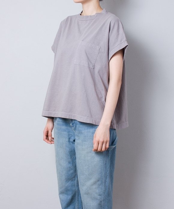 nest Robe - オーガニックコットンボタニカルダイTee ¥9,180（税込）