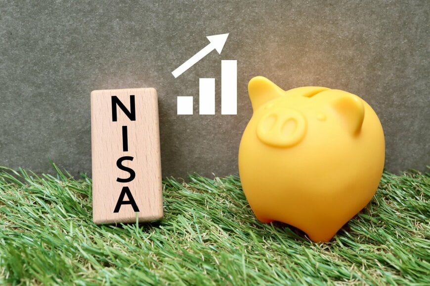 【新NISA】つみたて投資枠で「上限いっぱい＝年間120万円」を積立投資！15年間で将来の資産はいくらに増える！？利回り別シミュレーション