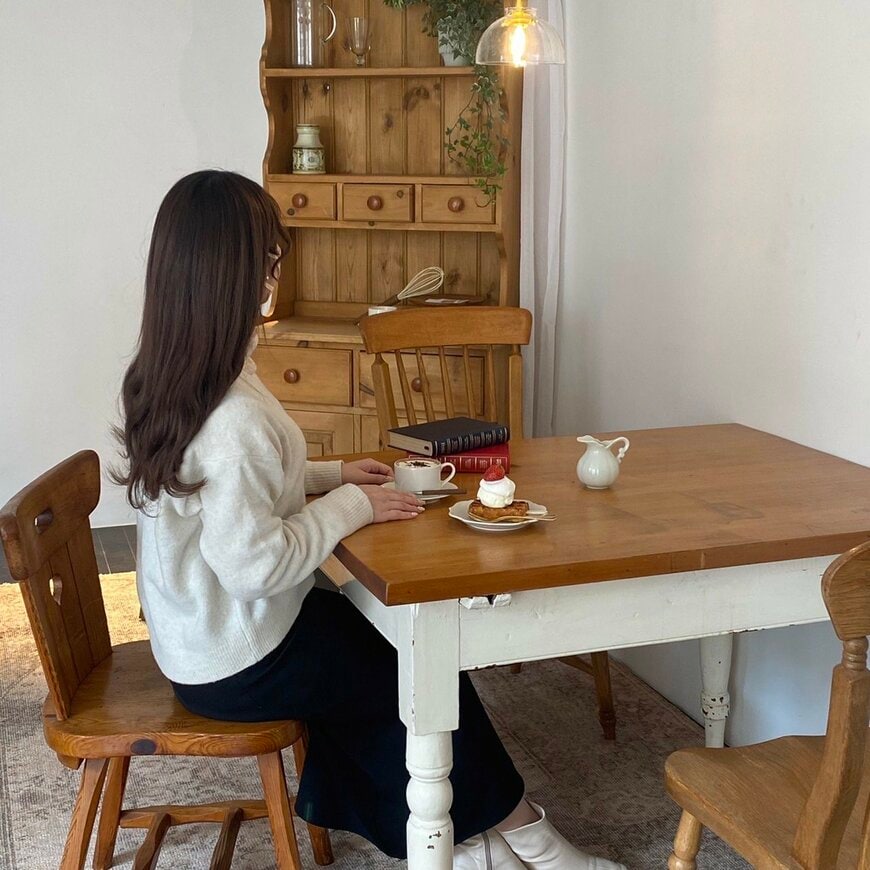 画像出所：kyocafe chacha 三条店／ジャパンリゾート株式会社「【食べるブーケ？！】京都生まれのワッフルバーが花束に変身！2023年の母の日は、目と舌で楽しむ"超華やかブーケワッフル"で、お母さんを笑顔に◎4/14(金)〜早割受付開始」