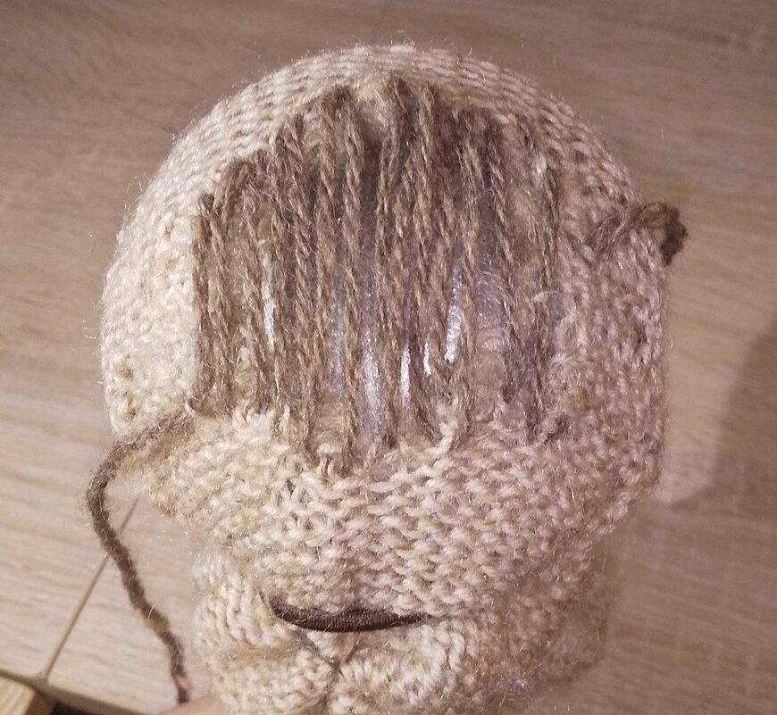 縦糸を等間隔にわたす。（LIMO編集部）