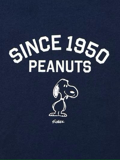 出所：ユニクロ公式　ピーナッツ UT／カラー：69 NAVY