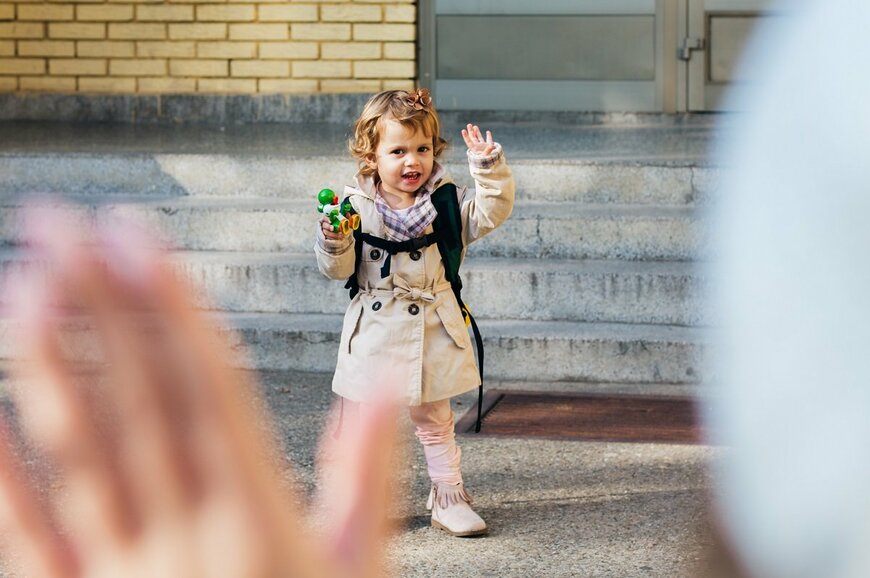 子どもを預けて仕事をするのは「子どもをお荷物扱い」してる!? 実体験から思うこと