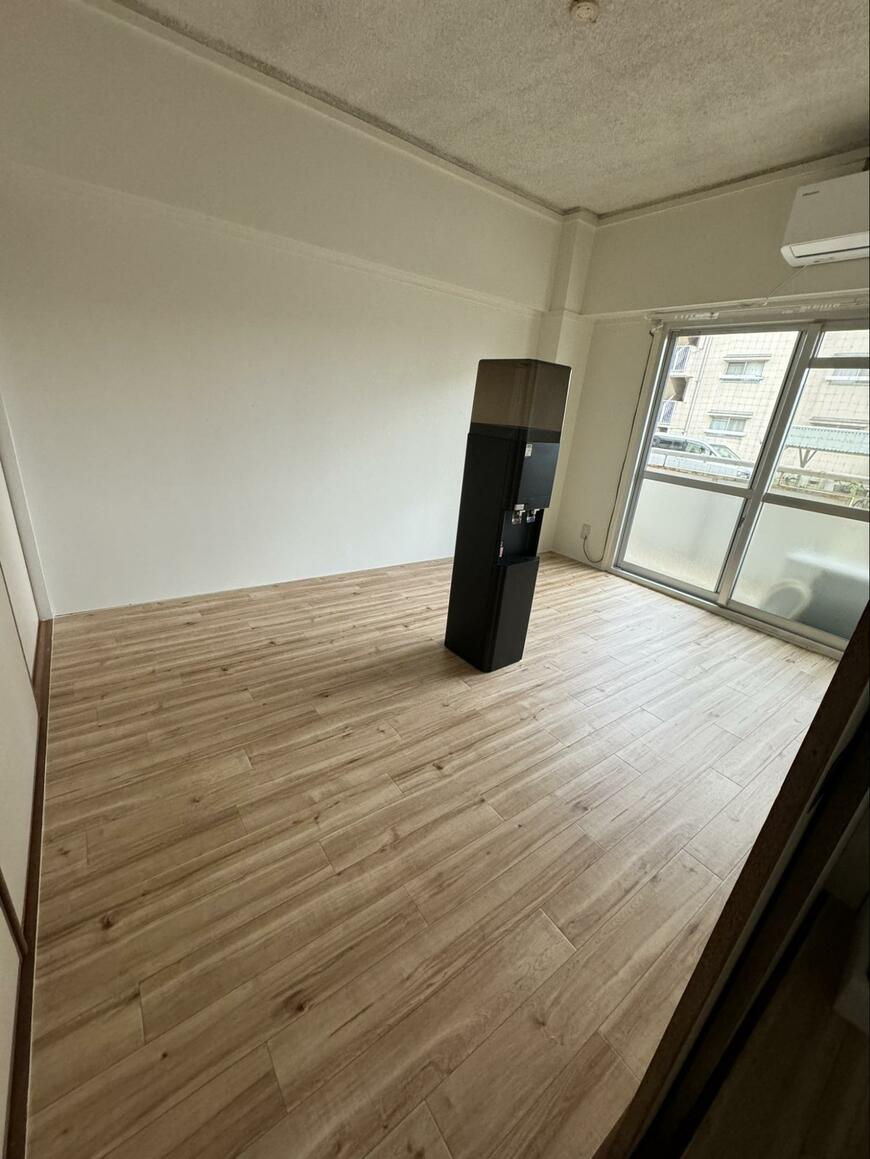 引越し直後の部屋の様子