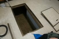 【築35年超中古戸建DIY】キッチンの床下点検口に収納スペースをDIY　デッドスペースを有効活用