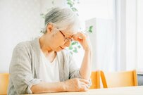 【60歳代】貯蓄2000万円で足りる？「月の平均的な赤字額」から考える老後資金とは