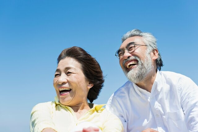 成年後見制度「利用者25万人以上」申立件数は年間で4万件以上！後見人の8割以上が「プロ」に。大半を占める3つの専門職とは？