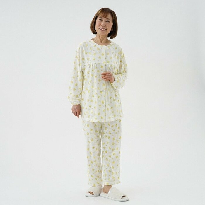 しまむら、介護福祉士の声から生まれた商品の画像