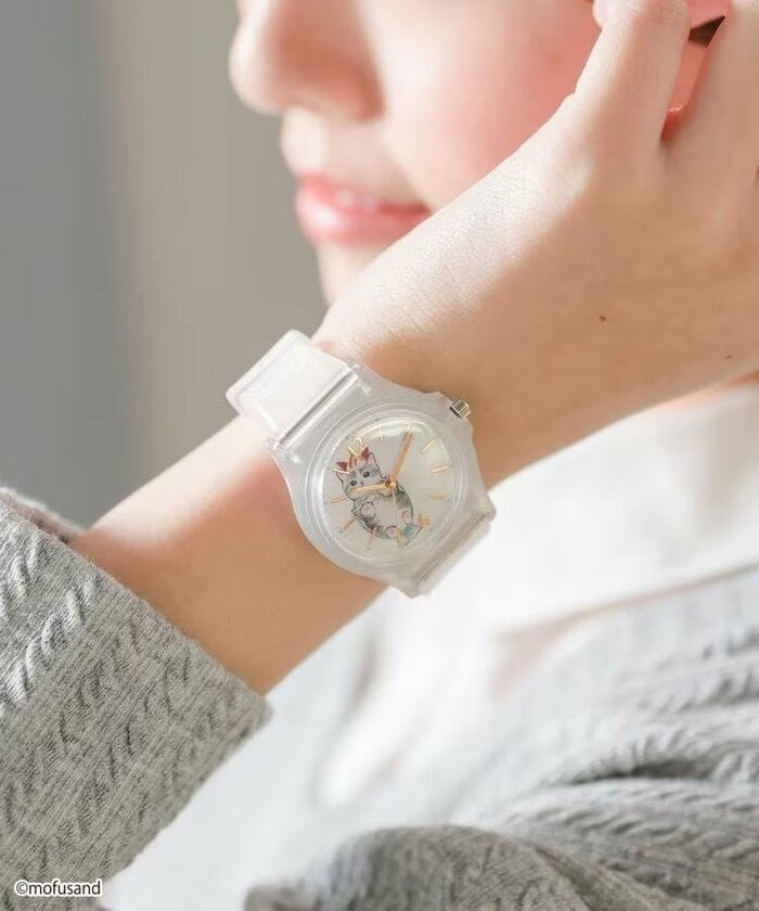 可愛いイラストに癒されるPVC素材の腕時計