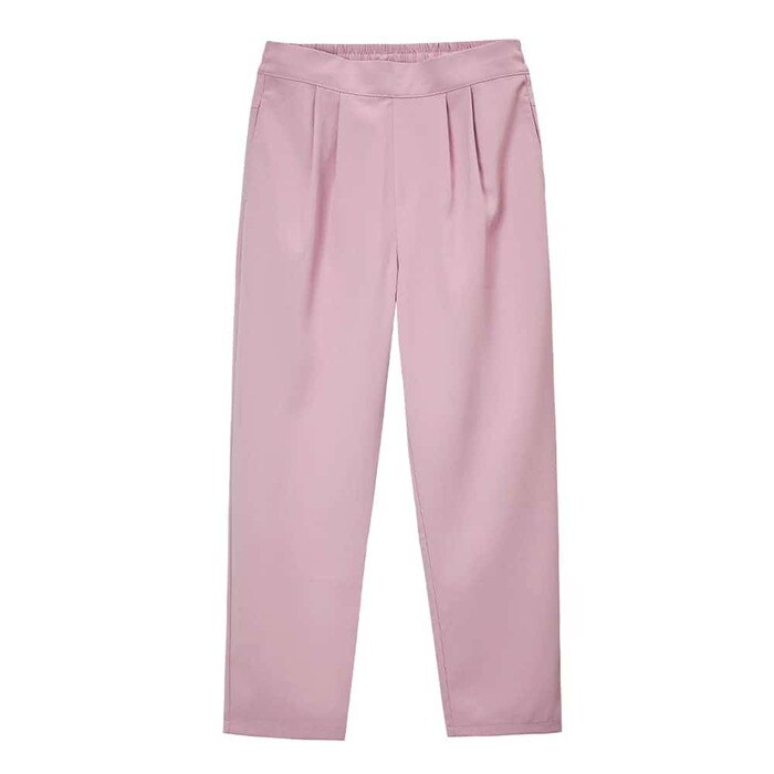 テーパードタイプでスタイルアップ