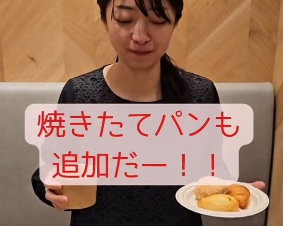 ホテルの朝食ビュッフェであれもこれも食べていたら…その後の状態に「いつもこれ！」「夜まで響きます」