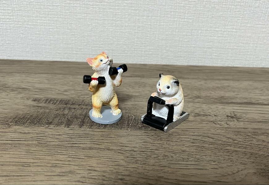 筆者撮影（ダイソー、レジン置物（ネコ、ハムスター））
