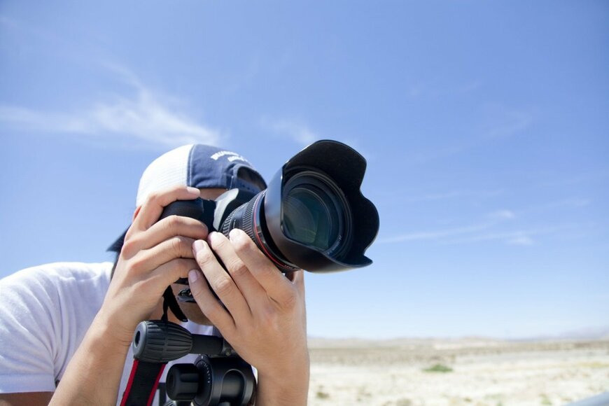 夏の鳥取砂丘を撮影した写真を思わず二度見　「脳がバグる」「現代アートみたい」と驚きの声が続出