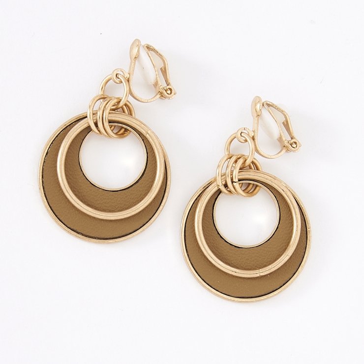 出所：しまむら 公式オンラインストア フープイヤリング（TERA）