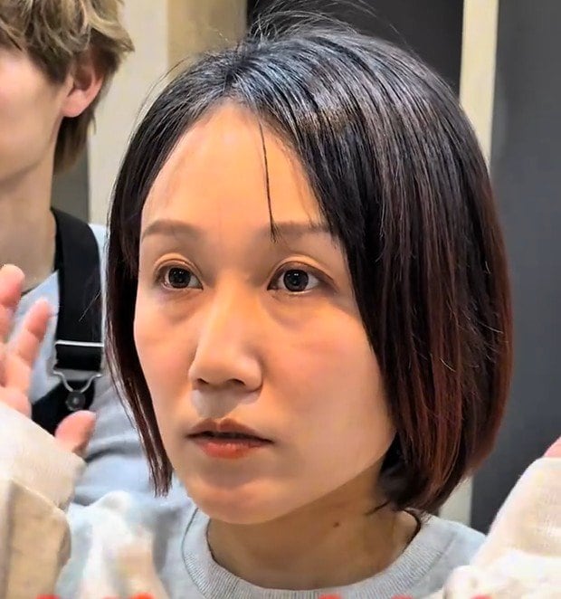 「毛量が多くて広がる」と話す50代女性が、カットで前髪に初挑戦したまとまりショートにスタイルチェンジ