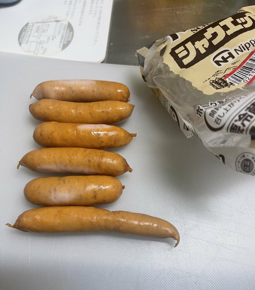 並べられたソーセージ