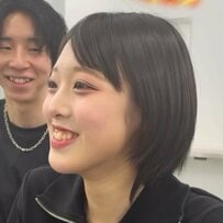 「最終的には”デフォルト”のウルフにしたい」髪を伸ばし中の女性が「ショートウルフ」で可愛らしくスタイルチェンジ