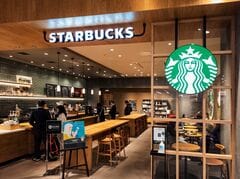 スタバとポケモンのコラボで見つけた黒板アート 「ピカチュウ版」を思わせる粋なデザインに反響