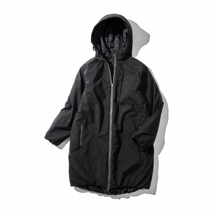 風が衣服内に入り込むのを防ぐ「防風性」も備えています