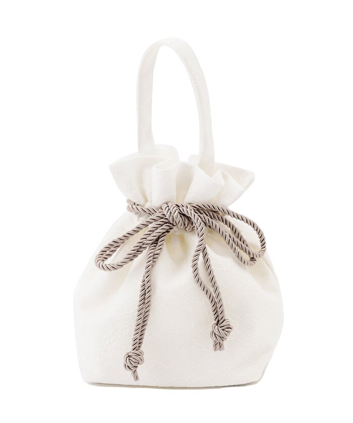 レースデザインが涼しげ