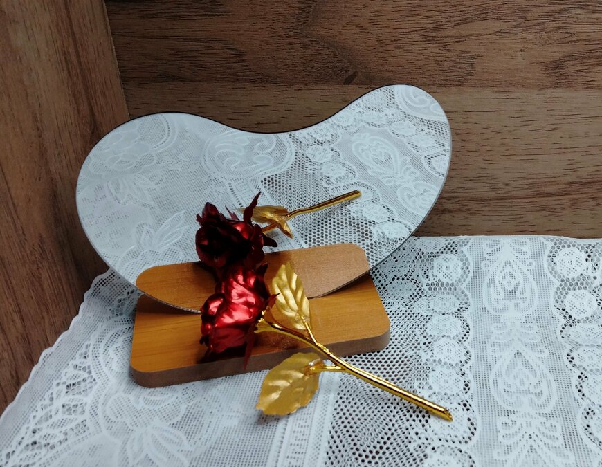 筆者撮影（セリア、ビーンズミラー）