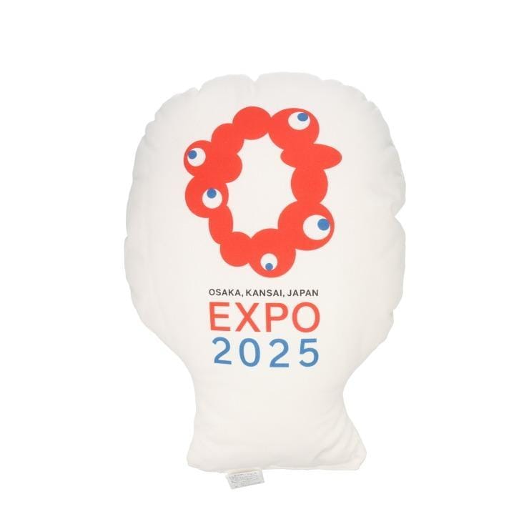 出所：しまむら公式オンラインストア ダイカットクッション（大阪・関西万博）