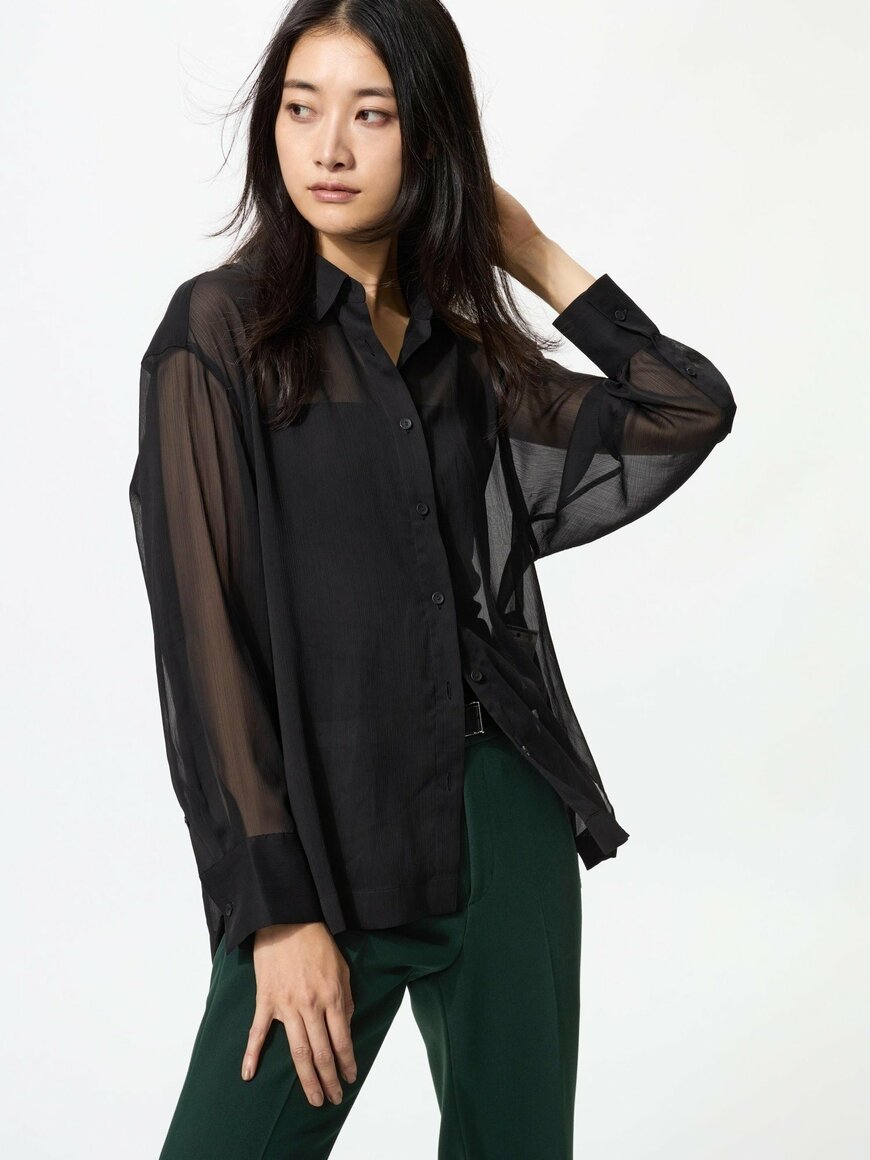 出所：ユニクロ公式　シアーシャツ