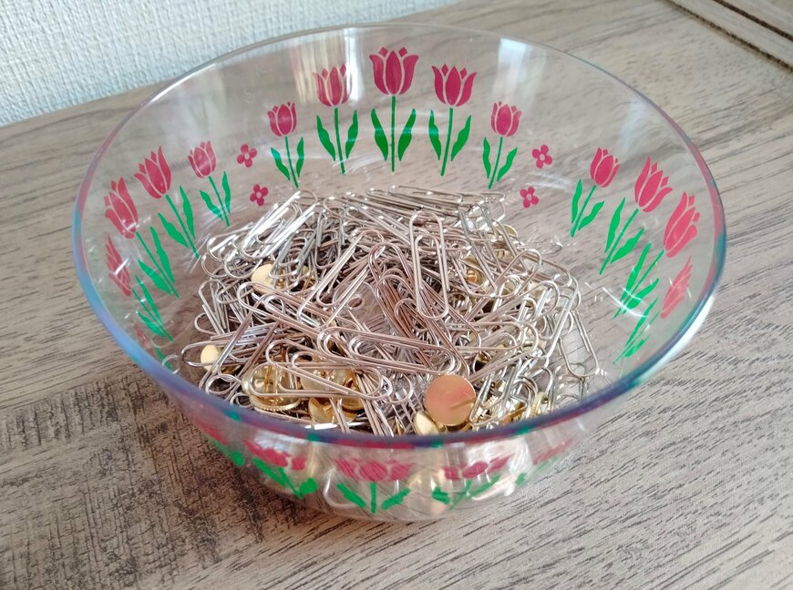 筆者撮影（セリア、クリアボウル1P レトロフラワー）