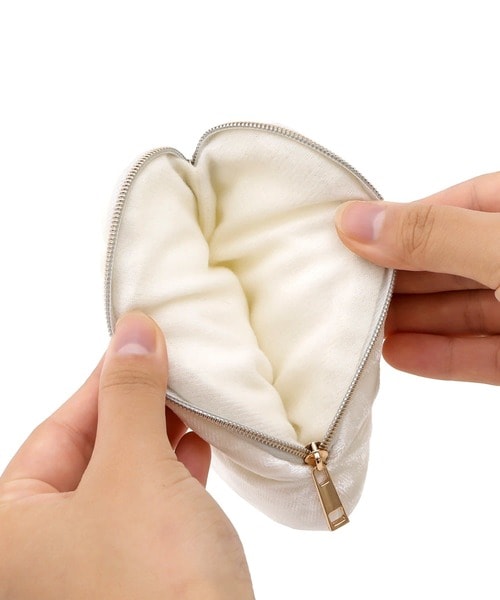 チェーン付きベロアハートポーチ