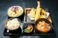 飲食店で「天ぷら定食の持ち帰り」をお願いしたら…　想像の斜め上を行く提供スタイルに「ある意味再来店を狙える」