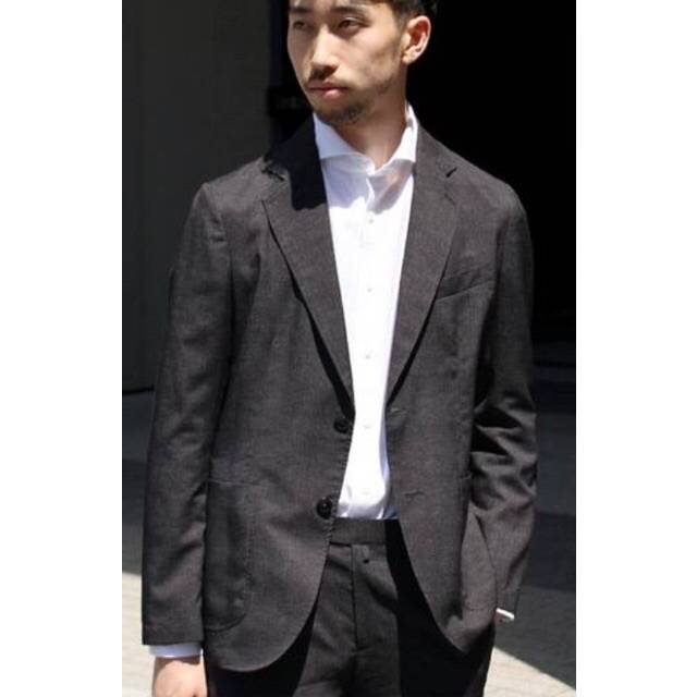 EDIFICE - ファンクションモバイル DotAir ジャケット ¥28,080（税込）