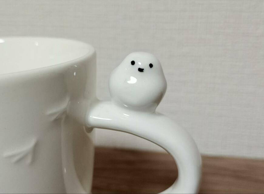 筆者撮影（キャンドゥ、ぷくぷくシマエナガ マグ）