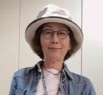 【75歳マダム】自作の「ラップスカート」アフリカン柄が主役の個性派コーデが素敵